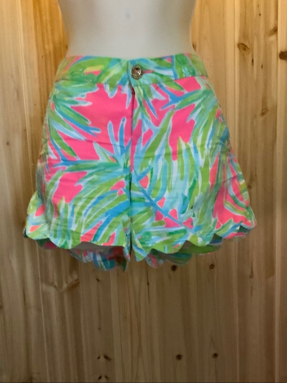 Lilly Pulitzer Pink and Green Tropical Scallop Hem Shorts